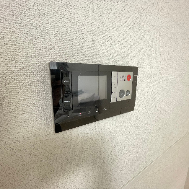 ����10