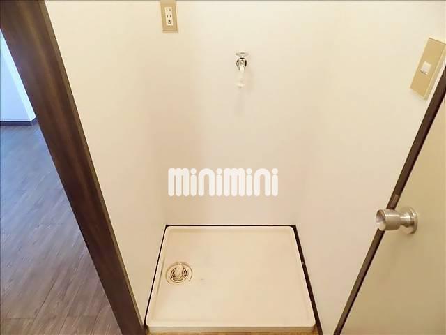 ����9