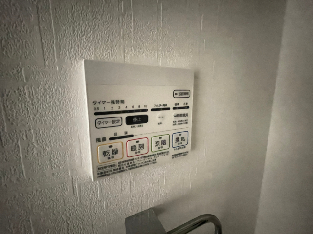 ����13