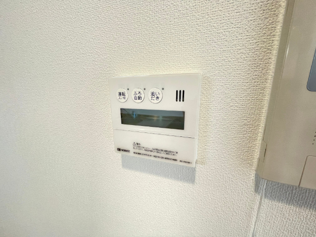 ����13