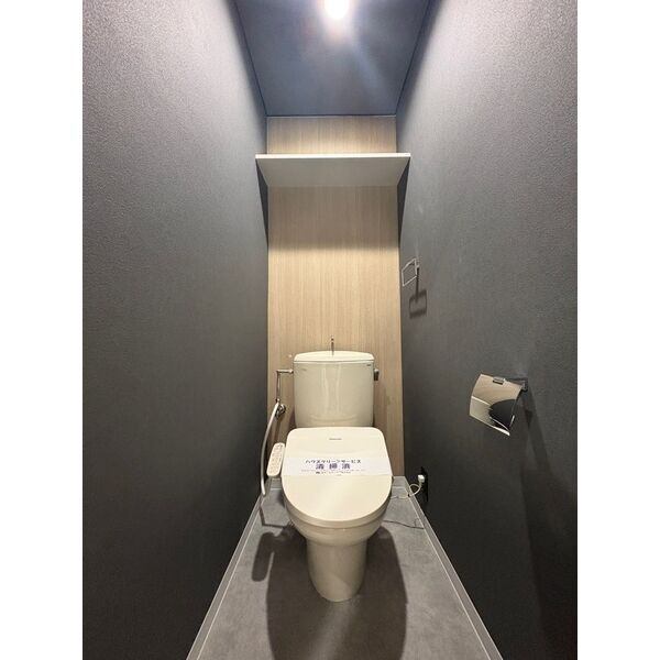 ����4