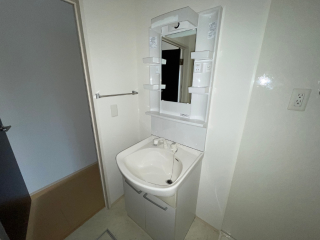 ����6