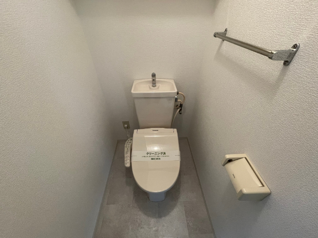 ����5