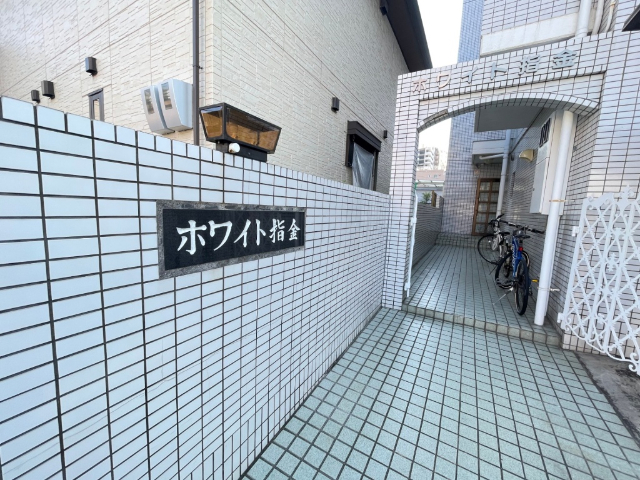 ����7