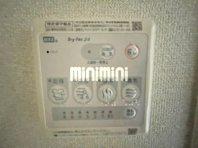 ����20