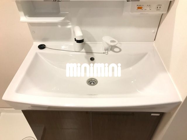 ����5