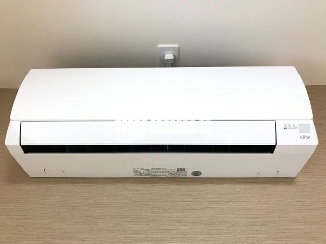 ����8