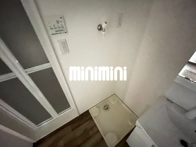 ����19