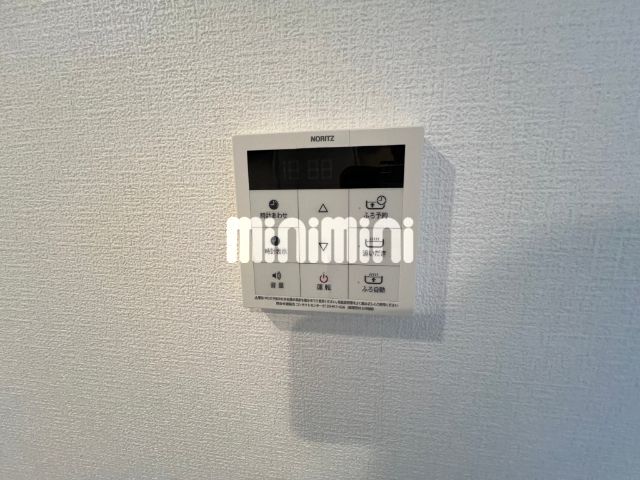 ����10