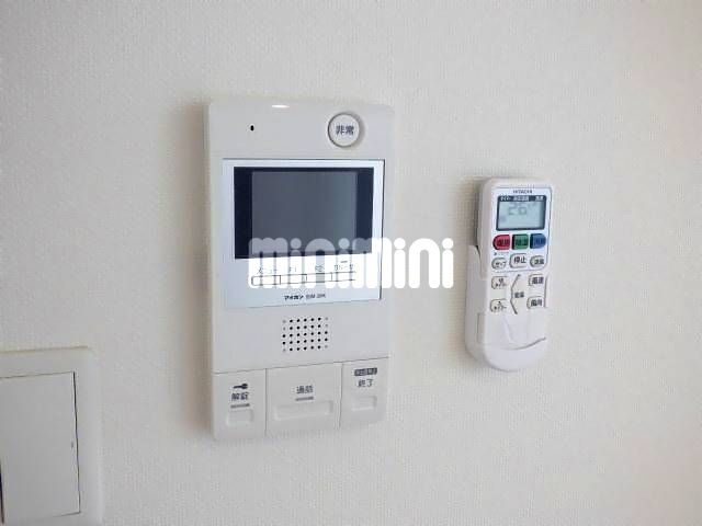 ����10