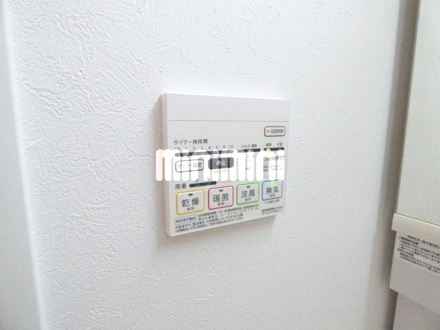 ����11