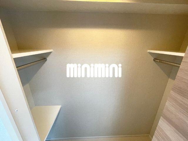 ����7