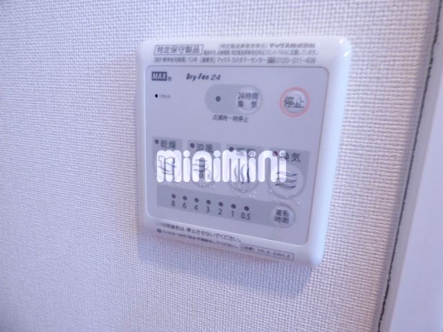 ����11