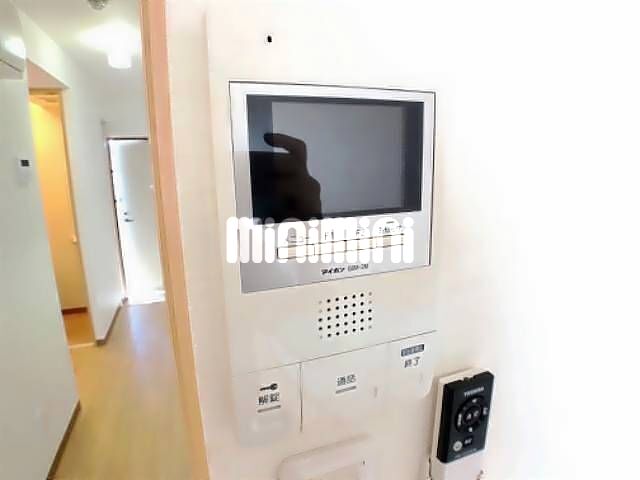 ����10