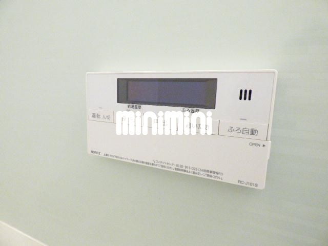 ����14