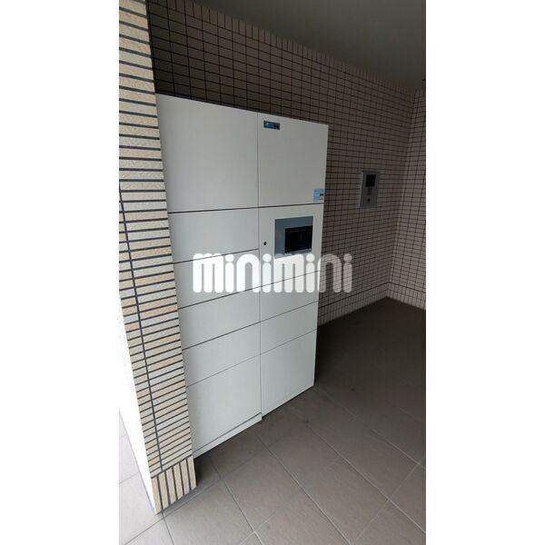 ����16