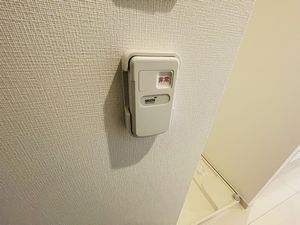 ����21