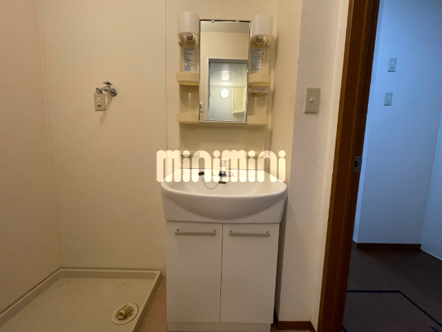 ����5