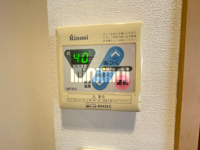 ����21