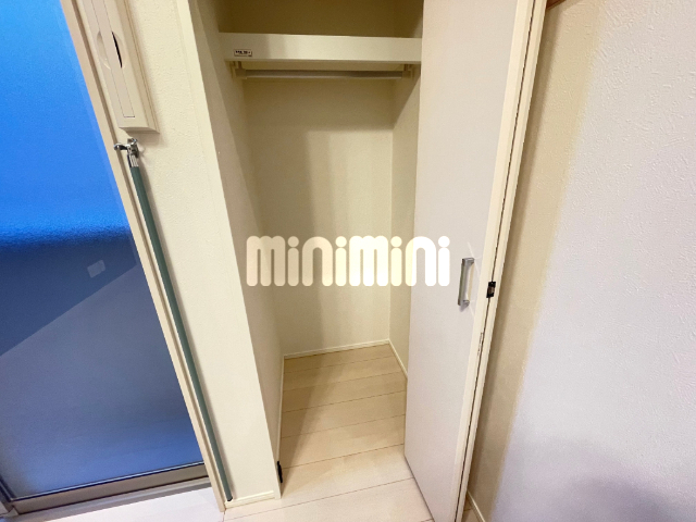 ����6