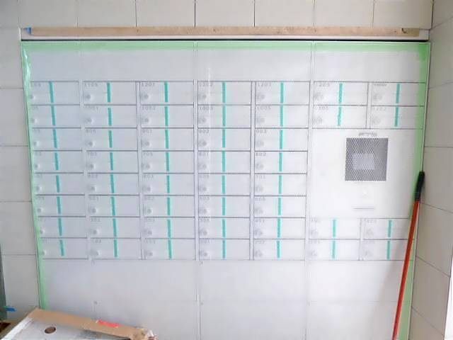 ����12