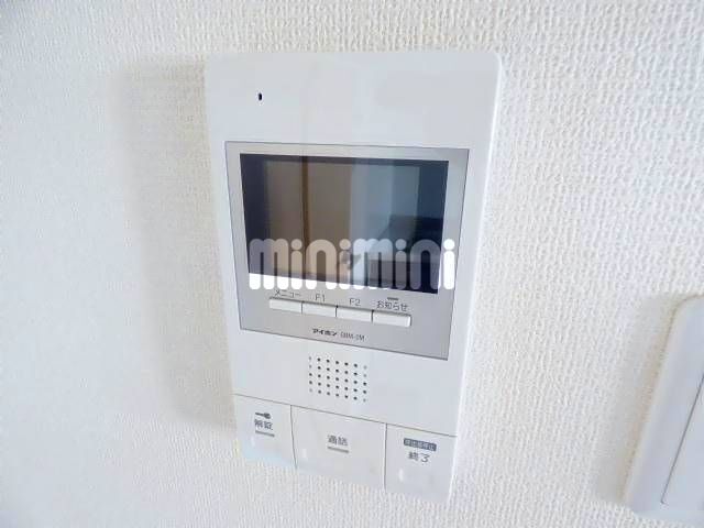 ����10
