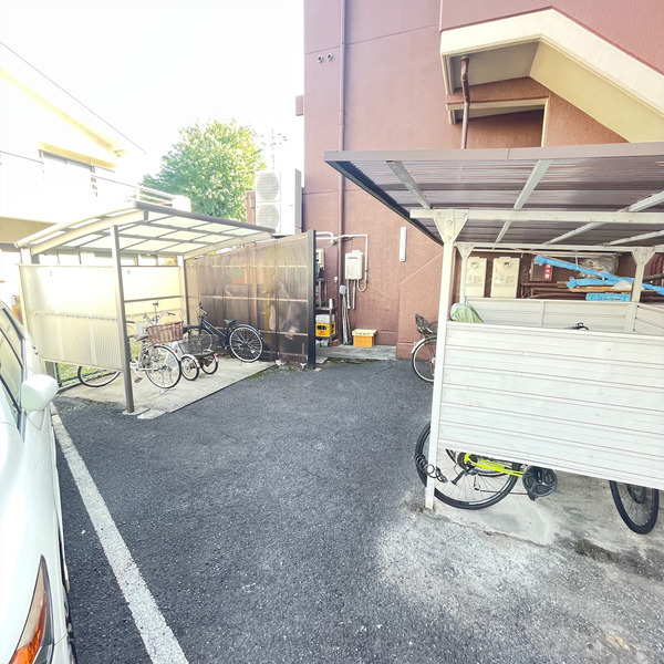 ����10