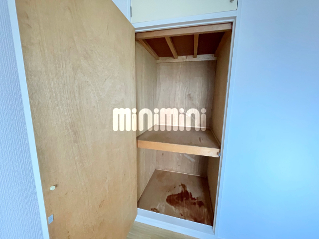 ����19