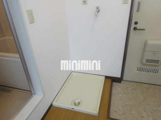 ����4