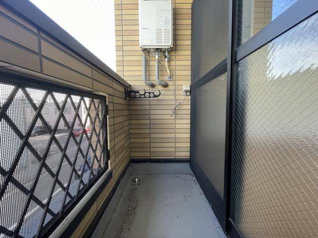 ����10