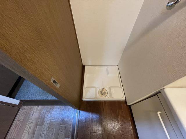 ����8