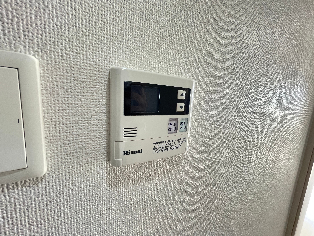 ����8