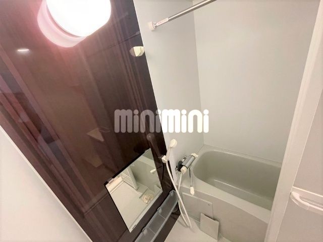 ����3