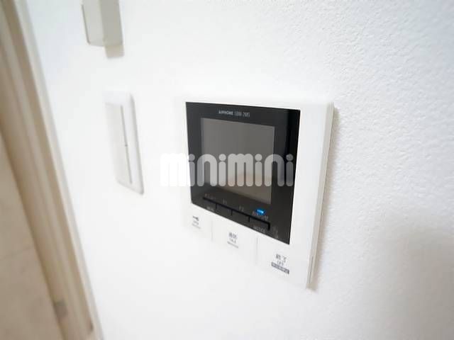 ����19