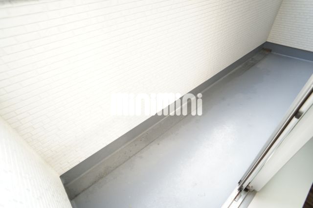 ����13
