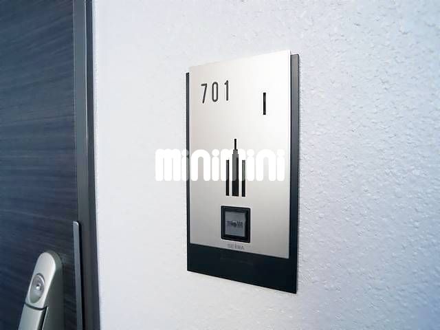 ����7