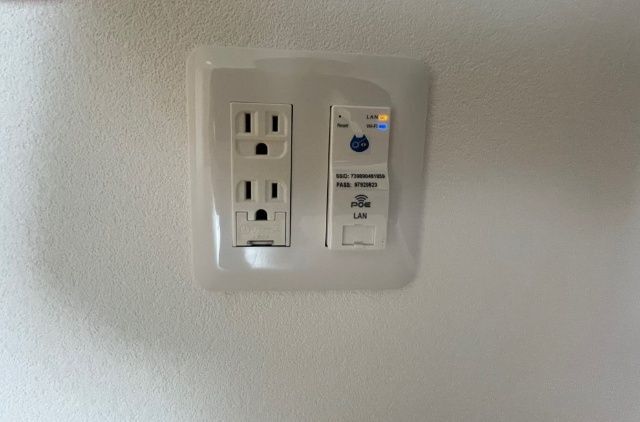 ����11