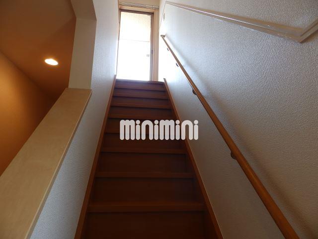 ����8
