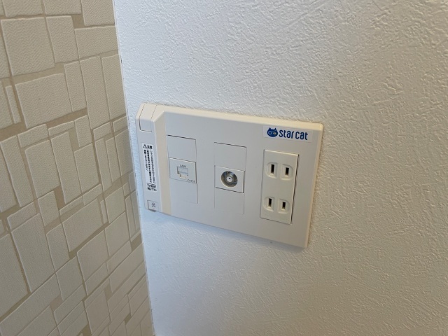 ����11