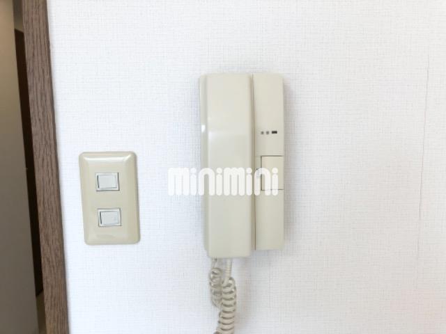 ����8