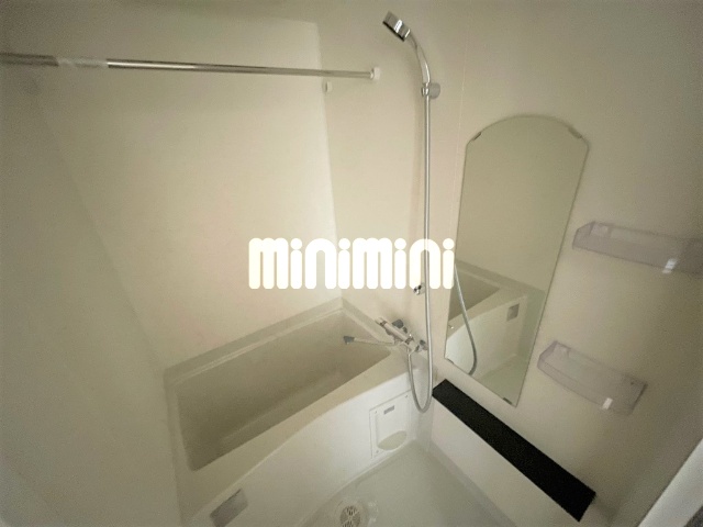 ����3