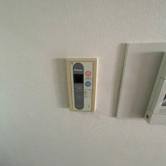 ����13