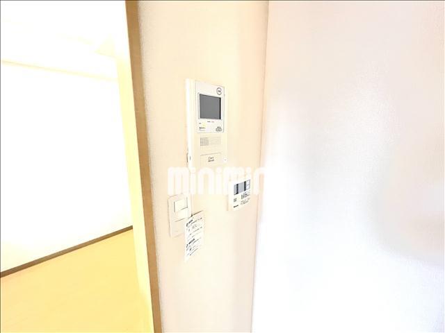 ����8
