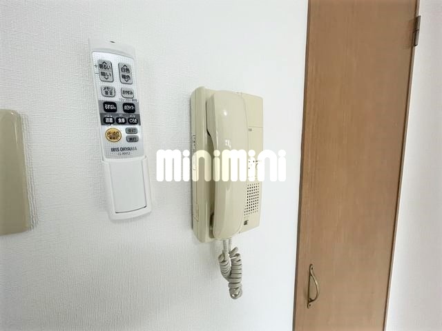 ����11