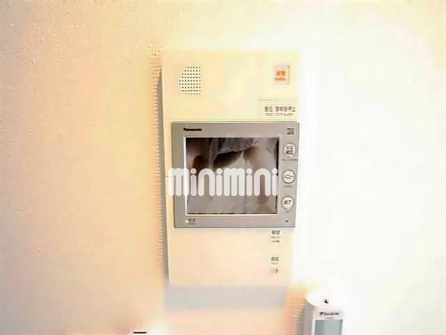 ����5