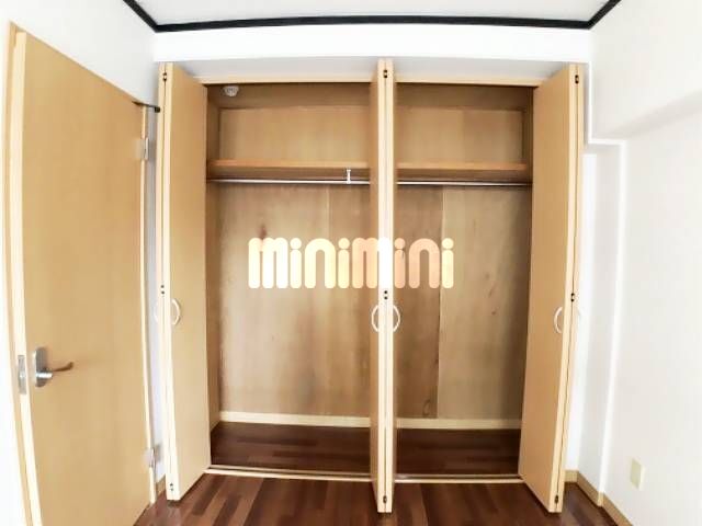 ����6