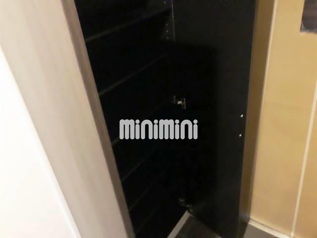����8