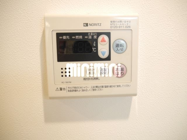 ����16