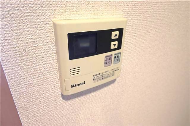 ����8