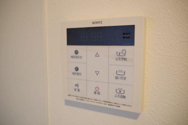 ����11